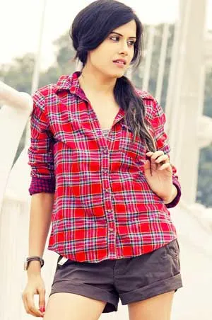 jamshedpur-escorts-Raina3